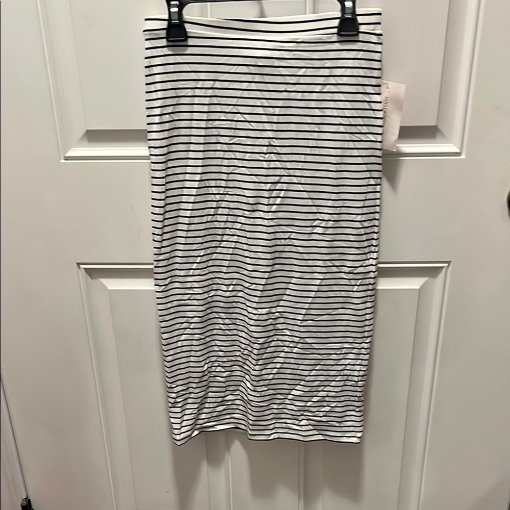 Lovers + Friends Black and White Casual Ribbed Midi Skirt